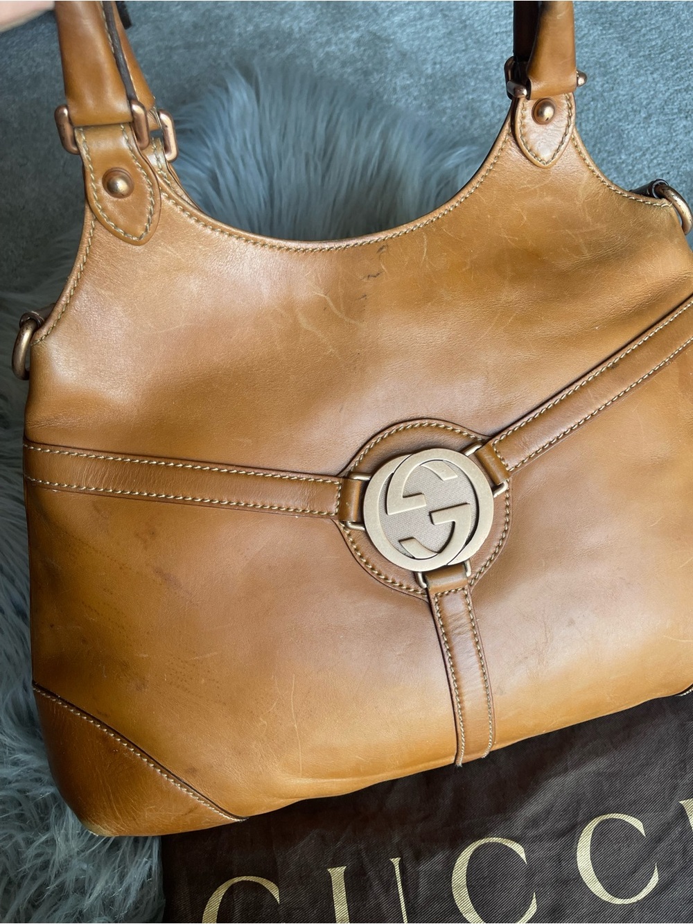 Authentic Gucci vintage interlock GG hobo tan shoulder bag - Picture 4 of 16